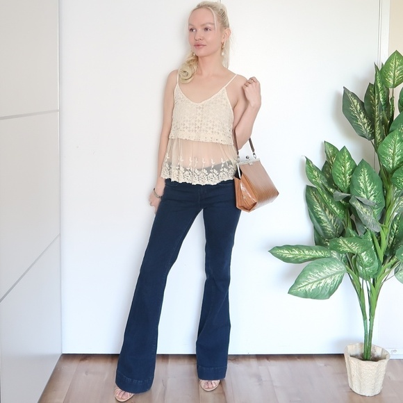 ASTR spagetti strap partly see trough lace top - Picture 6 of 8